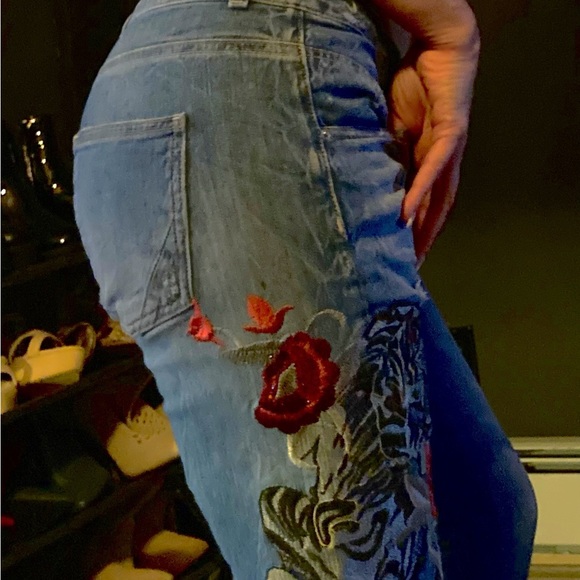 Guess Jeans - Picture 1 of 5